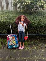 Grote baby pop met koffertje + veel kleertjes, Ophalen of Verzenden, Zo goed als nieuw