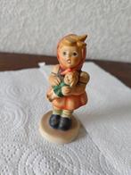 Hummel Beeldje 239/B - Girl with Doll, Verzamelen, Ophalen, Zo goed als nieuw, Hummel