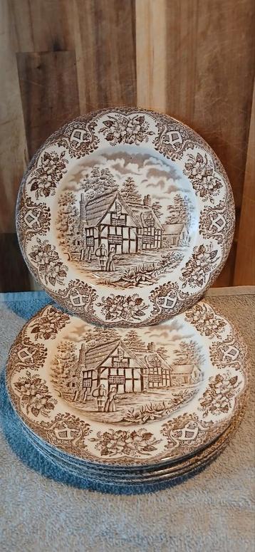 7 English Ironstone ontbijtbordjes beschikbaar voor biedingen