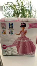 Barbie Taart Vorm - Classic Wonder Mold Wilton, Ophalen of Verzenden, Gebruikt, Taarten, Bakvorm