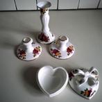 Set van 2 lage kandelaars en 1 hoge enz. cottage rose, Antiek en Kunst, Antiek | Servies compleet, Ophalen of Verzenden