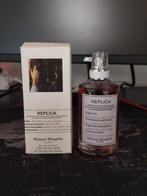 Maison Margiela Whispers in the Library 100ml, Sieraden, Tassen en Uiterlijk, Uiterlijk | Parfum, Ophalen of Verzenden, Zo goed als nieuw