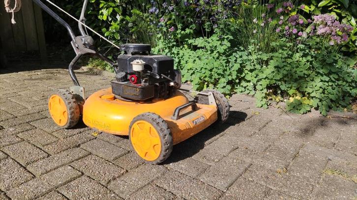 Stiga multiclip grasmaaier (defect), Tuin en Terras, Grasmaaiers, Gebruikt, Benzine-grasmaaier, Cirkelmaaier, Mulchfunctie, Ophalen