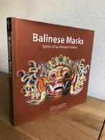 Balinese Masks door Judy Slattum 1e druk 2003, Judy Slattum, Ophalen of Verzenden, Zo goed als nieuw, Beeldhouwkunst