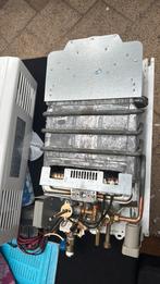Wagaparts geiser caravan of boot. Lpg, Minder dan 20 liter, Ophalen, Zo goed als nieuw, Boiler