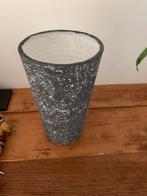 Vintage Westraven vaas 28 cm hoog, Ophalen of Verzenden, Overige kleuren, Aardewerk of Porselein, Minder dan 50 cm