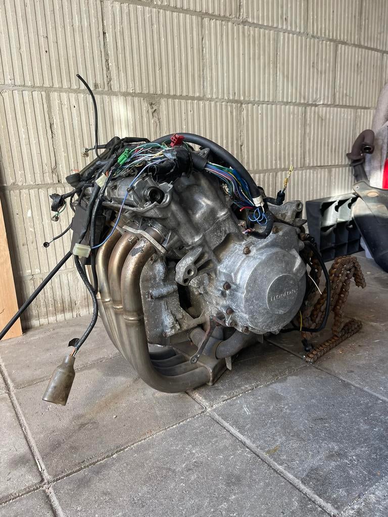 Honda cbr600 motorblok, Ophalen