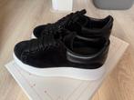 Alexander McQueen Sneakers - Maat 38, Ophalen of Verzenden, Zo goed als nieuw, Zwart, Sneakers of Gympen