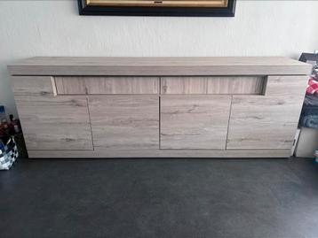 Dressoir met verlichting en 2 lades