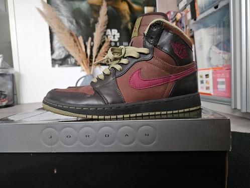 Nike air jordan high OG "Velvet brown" 42.5, Kleding | Heren, Schoenen, Zo goed als nieuw, Sneakers of Gympen, Bruin, Ophalen of Verzenden