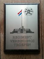 Regiment Verbindingstroepen wandbordje hout met metaal, Ophalen of Verzenden, Landmacht, Nederland, Kunstobject