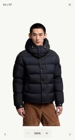 Moncler Maya 70 Hooded Short Down Jacket, Ophalen, Moncler, Nieuw, Maat 48/50 (M)