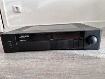 Meridian Versterker - Volume Probleem, Incl. Afstandsbedieni beschikbaar voor biedingen
