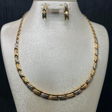 14k gouden ketting net oorbellen dames beschikbaar voor biedingen