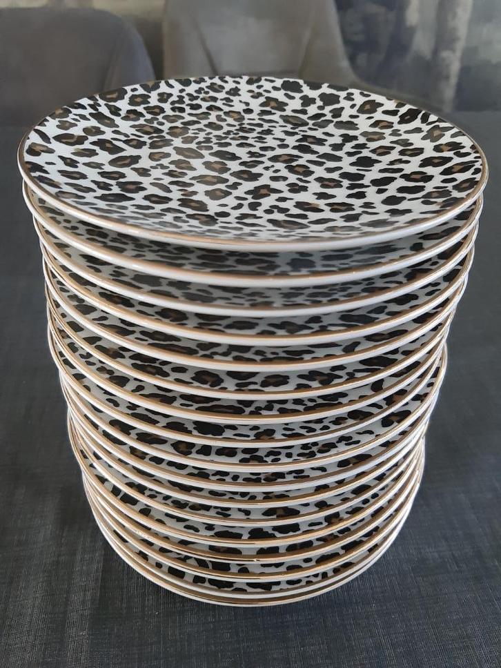 Tijgerprint gebakschotels, Huis en Inrichting, Keuken | Servies, Zo goed als nieuw, Schaal of Schalen, Overige stijlen, Aardewerk