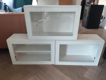 3x Besta Vitrinekast - Ideaal voor Lego! beschikbaar voor biedingen