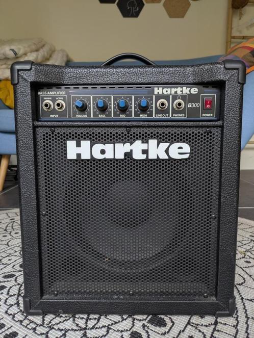 Hartke B300 - basversterker, Muziek en Instrumenten, Versterkers | Bas en Gitaar, Gebruikt, Basgitaar, Minder dan 50 watt, Ophalen