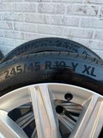 Audi Velgen met Banden 245/45 R19, Ophalen, Zo goed als nieuw