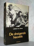 Leon Uris - De dreigende heuvels (paperback met foto), Ophalen of Verzenden, Zo goed als nieuw