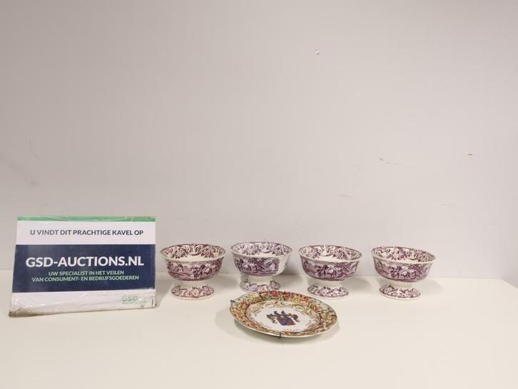 Mix van 4 Schaaltjes van Petrus Regout & 1 Schildbordje, Antiek en Kunst, Antiek | Servies compleet, Ophalen of Verzenden