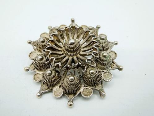 Zilveren Zeeuwse knop broche, Sieraden, Tassen en Uiterlijk, Broches, Gebruikt, Zilver, Zilver, Minder dan 4 cm, Verzenden