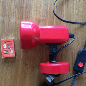 Klein wendbaar felrood spotje rood lampje spotlight vintage beschikbaar voor biedingen