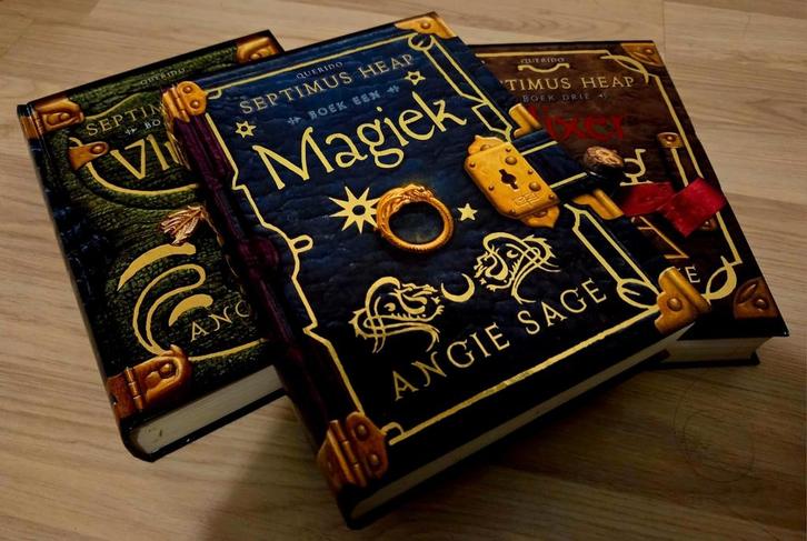 Septimus Heap Hardcover Serie (Angie Sage), Boeken, Fantasy, Zo goed als nieuw, Ophalen of Verzenden