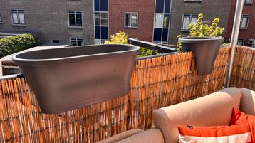 5x Elho plantenbak/ bloembak voor het balkon beschikbaar voor biedingen