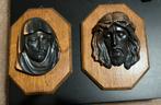 Maria en Jezus Hoofd op hout. Antiek. Brons.Samen 6 euro., Antiek en Kunst, Ophalen of Verzenden