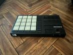 MASCHINE MK3, Muziek en Instrumenten, Midi-apparatuur, Ophalen, Zo goed als nieuw