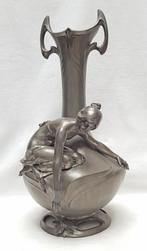 Art Nouveau Vaas met vrouwenfiguur., Antiek en Kunst, Antiek | Tin, Ophalen of Verzenden