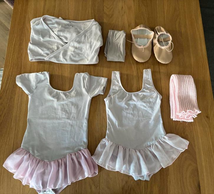 Balletkleding set Dancer, maat 5/6 jaar + schoentjes, Sport en Fitness, Ballet, Zo goed als nieuw, Kleding, Ophalen
