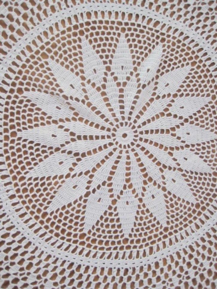 'BROCANTE .LEUK GEHAAKT ROND KLEEDJE, Antiek en Kunst, Curiosa en Brocante, Ophalen of Verzenden