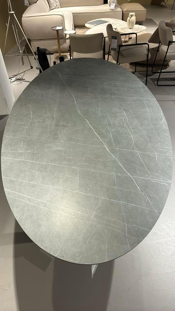 Harvink Fier Eetkamertafel – Keramiek blad – 225x115 cm, Huis en Inrichting, Tafels | Statafels, Zo goed als nieuw, Ophalen