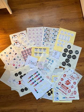 Div stickers. Stickervellen beschikbaar voor biedingen