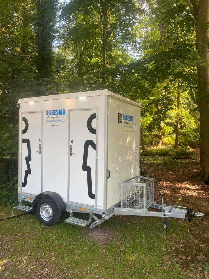 Toiletwagens/ mobiele badkamers te huur Friesland, Hobby en Vrije tijd, Feestartikelen | Verhuur, Zo goed als nieuw, Overige, Ophalen of Verzenden