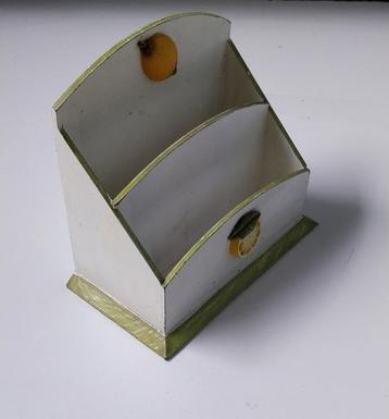 Brocant Frans Koffiefilter rekje/keukenrek van hout handmade beschikbaar voor biedingen