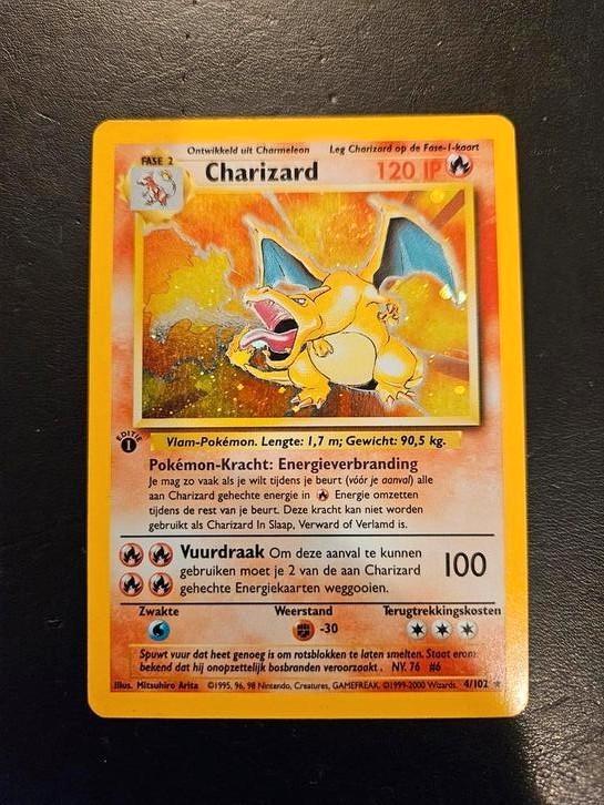 Charizard 1st edition Nederlands, Hobby en Vrije tijd, Verzamelkaartspellen | Pokémon, Nieuw, Ophalen of Verzenden