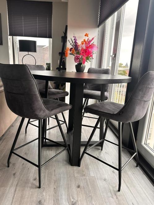 Stijlvolle hoge eettafel met 4 draaibare barkrukken, Huis en Inrichting, Tafels | Eettafels, Zo goed als nieuw, 100 tot 150 cm