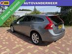 Volvo V60 1.5 T3 Kinetic / Navigatie / Half leder / Etc.., Auto's, Volvo, Euro 6, 4 cilinders, 152 pk, Zilver of Grijs