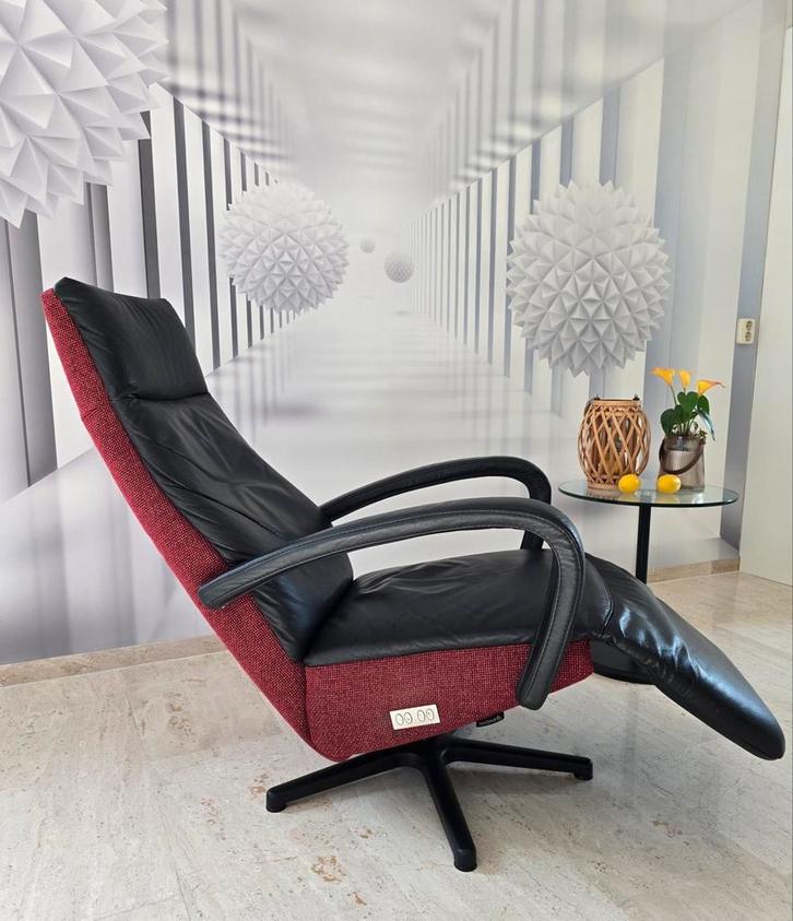 Zeer luxe, design relaxfauteuil van de top merk MONTEL. Accu, Huis en Inrichting, Fauteuils, Zo goed als nieuw, 50 tot 75 cm, 75 tot 100 cm