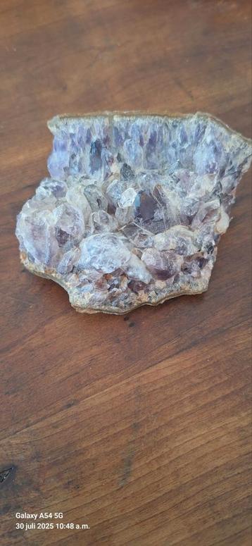 2 Amethist clusters paars beschikbaar voor biedingen