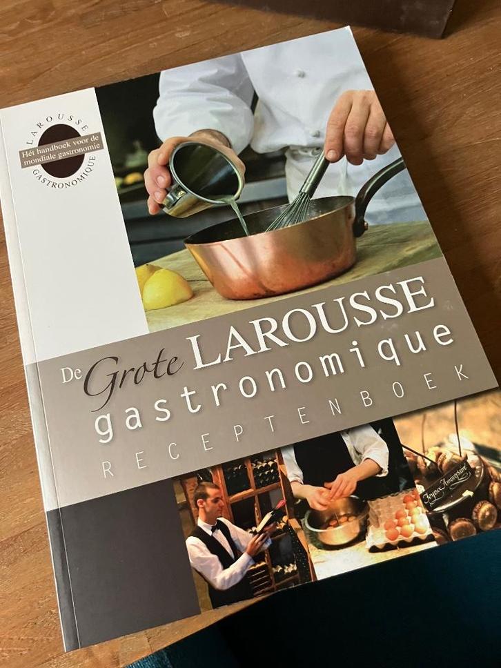De Grote Larousse Gastronomique: in zeer goede staat, Boeken, Kookboeken, Zo goed als nieuw, Overige typen, Frankrijk, Ophalen of Verzenden