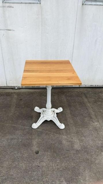 10 stuks horeca restaurant bistro tafel 60x70 massief eiken  beschikbaar voor biedingen