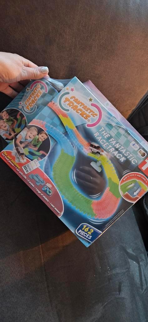Fantastische Racebaan - Glow in the Dark!, Kinderen en Baby's, Speelgoed | Racebanen, Nieuw, Ophalen of Verzenden