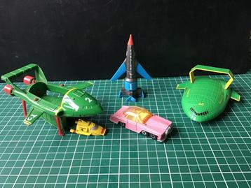 Set Thunderbirds, 2xT2, T1, T4 en Fab1 beschikbaar voor biedingen