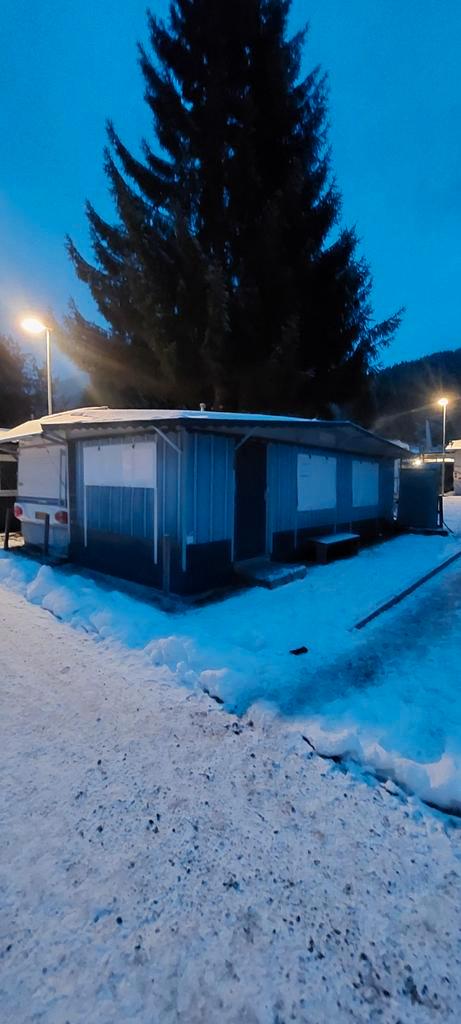 Hobbycaravan op camping Brixen im thale, Caravans en Kamperen, Caravans, Particulier, Rondzit, Hobby, Gascomfoor, Kachel, Koelkast