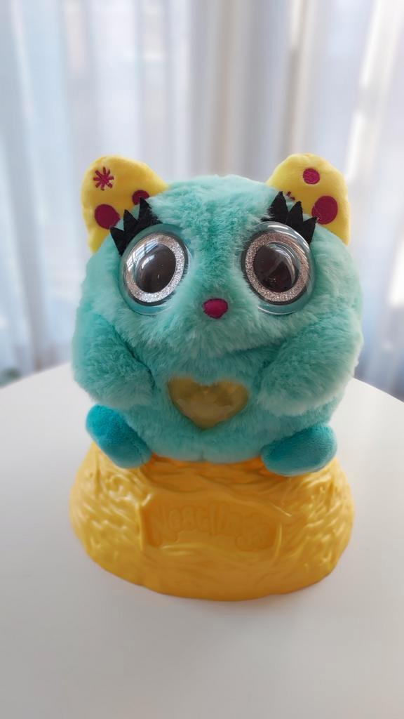 Nestling interactieve knuffel, Kinderen en Baby's, Speelgoed | Knuffels en Pluche, Zo goed als nieuw, Overige typen, Ophalen of Verzenden