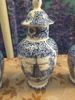 Antieke Delft bleau kaststel in heele netestaart, Antiek en Kunst, Ophalen