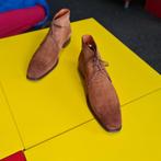 Santoni suede half hoog met Cognac  kleur maat 43, Kleding | Heren, Overige kleuren, Verzenden, Nieuw, Santoni